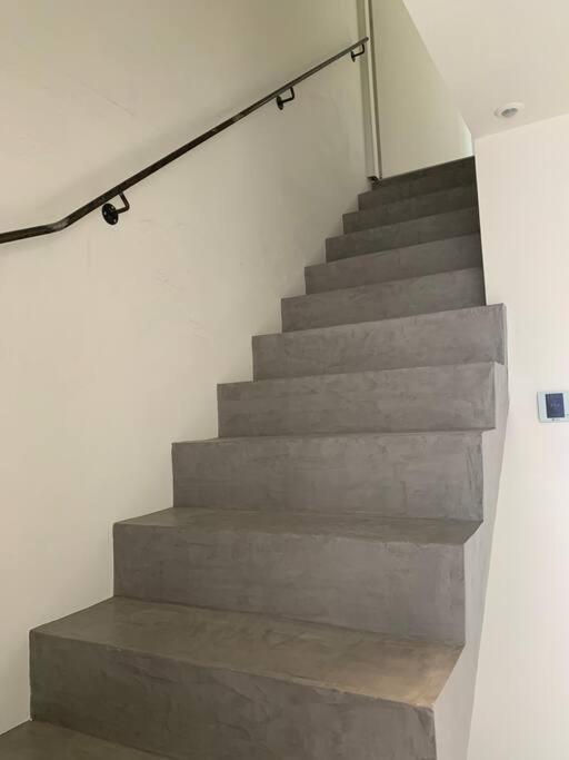 Maison Terrasse Proche Centre Ville Et Ile De Re La Rochelle  Zewnętrze zdjęcie