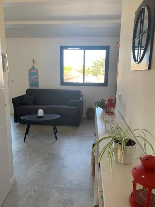 Maison Terrasse Proche Centre Ville Et Ile De Re La Rochelle  Zewnętrze zdjęcie
