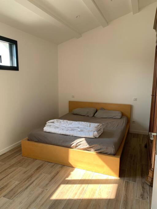Maison Terrasse Proche Centre Ville Et Ile De Re La Rochelle  Zewnętrze zdjęcie